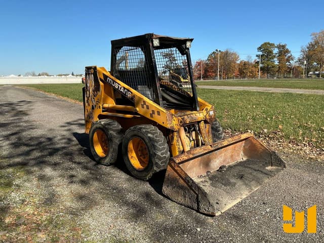 Image of Mustang 940 equipment image 2