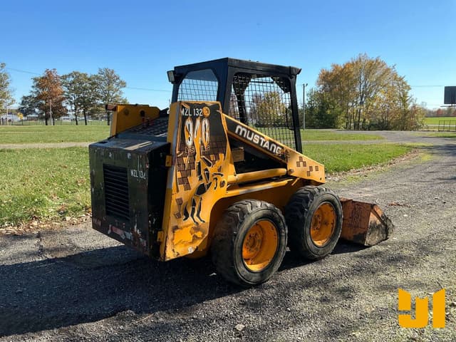 Image of Mustang 940 equipment image 4