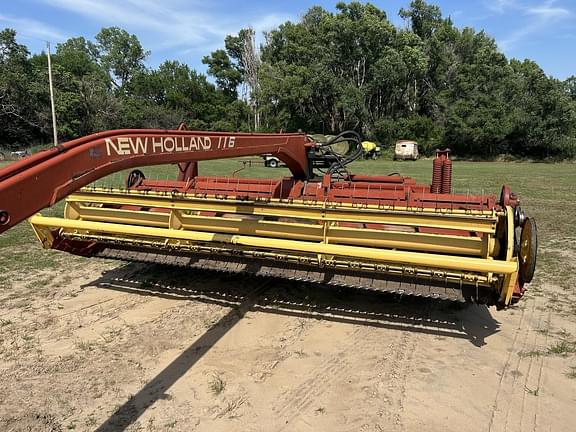 Image of New Holland 116 equipment image 3