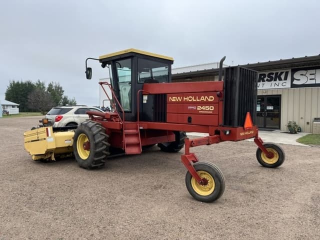 Image of New Holland 2450 equipment image 2