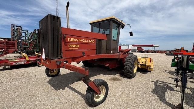 Image of New Holland 2550 equipment image 4