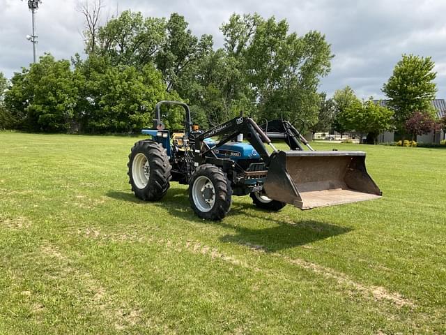 Image of New Holland 5030 equipment image 2
