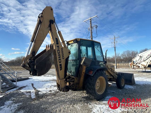 Image of New Holland 555D equipment image 3