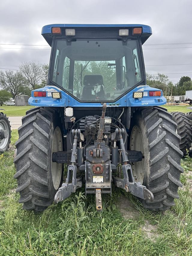 Image of New Holland 8670 equipment image 2