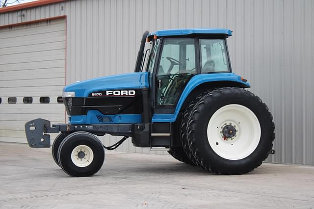 Image of New Holland 8670 equipment image 1