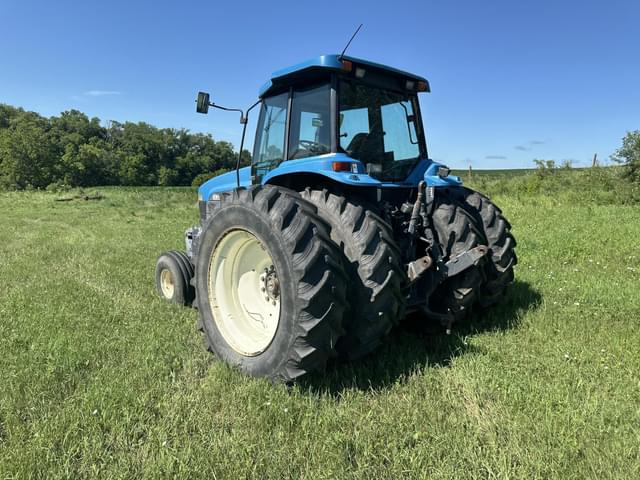 Image of New Holland 8770 equipment image 3
