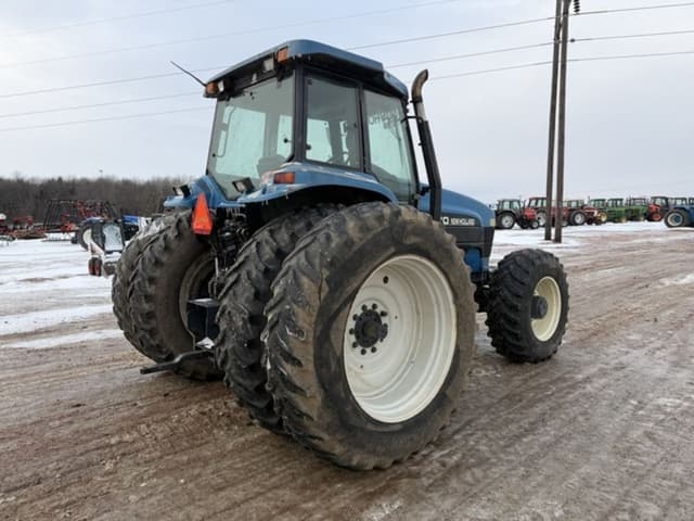 Image of New Holland 8770 equipment image 4