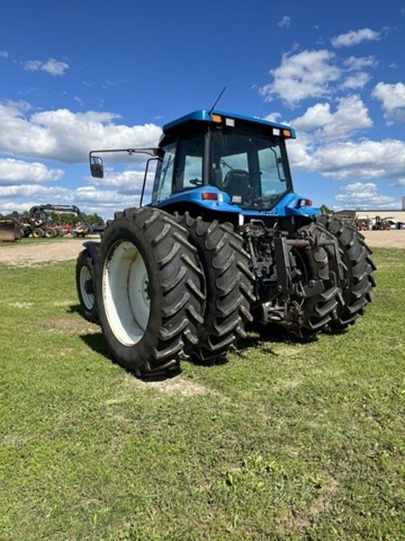 Image of New Holland 8870 equipment image 3