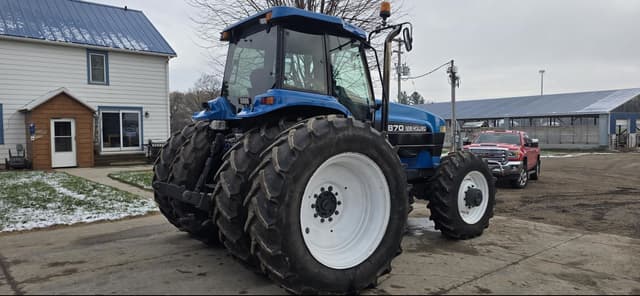 Image of New Holland 8870 equipment image 4