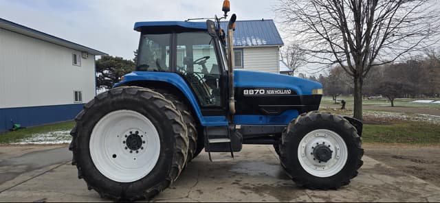 Image of New Holland 8870 equipment image 3