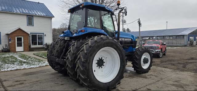 Image of New Holland 8870 equipment image 4