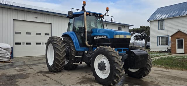 Image of New Holland 8870 equipment image 2