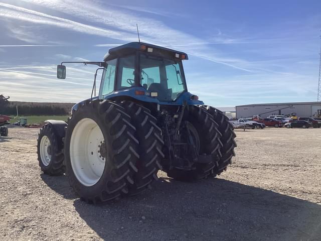 Image of New Holland 8870 equipment image 3