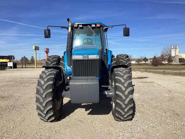 Image of New Holland 8870 equipment image 4