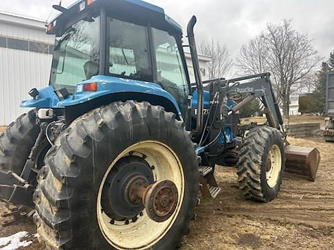 Image of New Holland 8970 equipment image 2