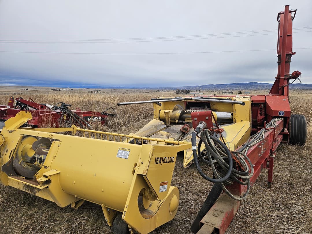 Image of New Holland 900 Primary image