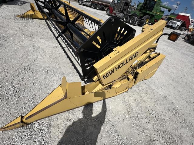 Image of New Holland 973 equipment image 4