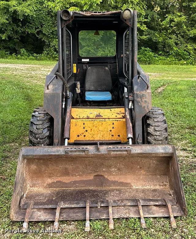 Image of New Holland LX565 equipment image 1
