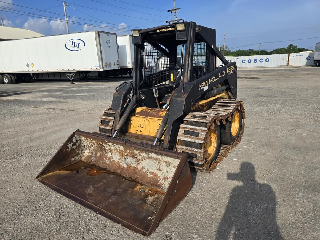 Image of New Holland LX665 Primary image