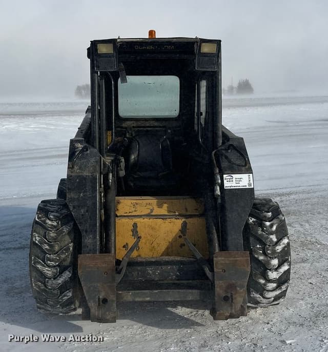 Image of New Holland LX885 equipment image 1