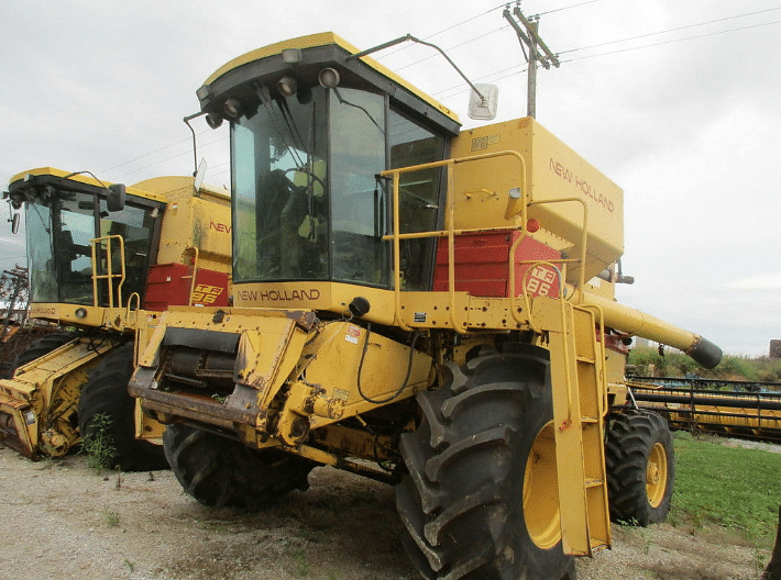 Image of New Holland TR86 Image 0