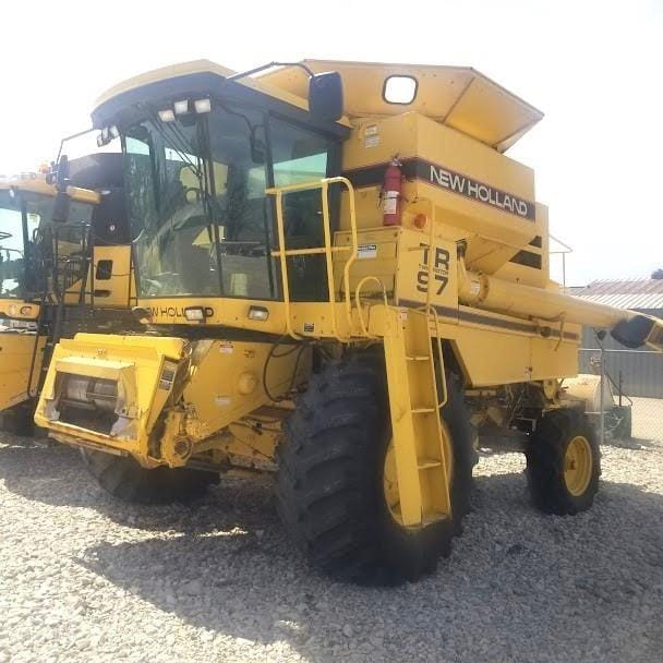 1995 New Holland TR97 Equipment Image0