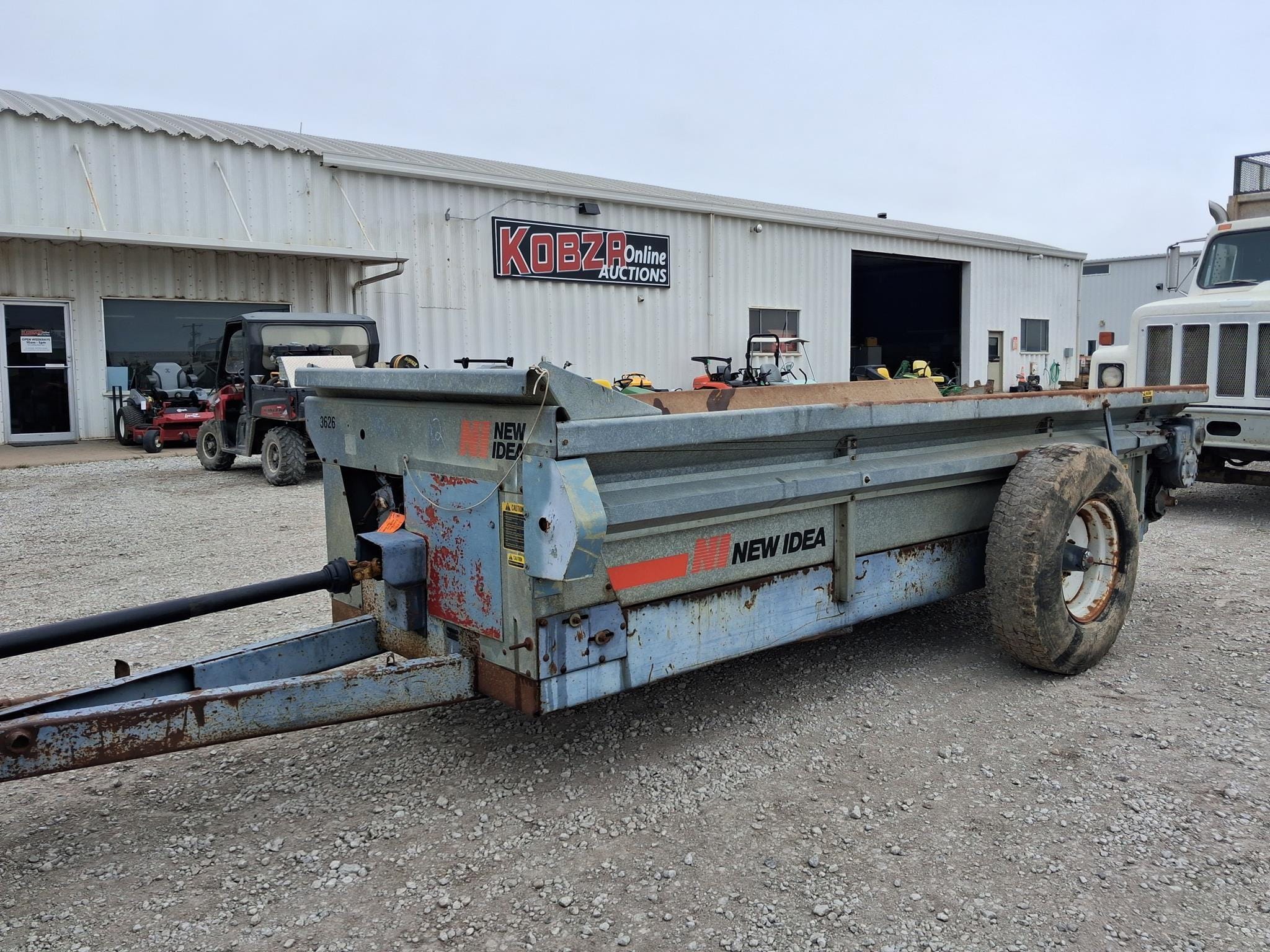 1995 New Idea 3626 Equipment Image0
