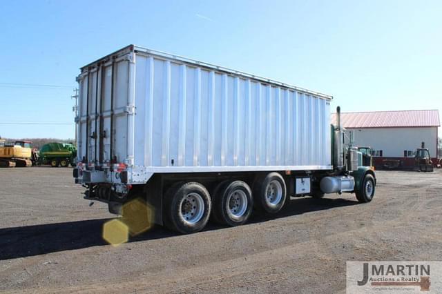 Image of Peterbilt 357 equipment image 2
