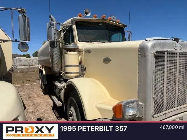 Image of Peterbilt 357 equipment image 3
