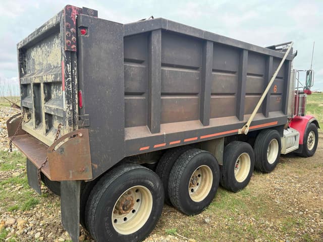 Image of Peterbilt 357 equipment image 4