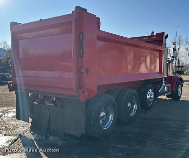 Image of Peterbilt 357 equipment image 4