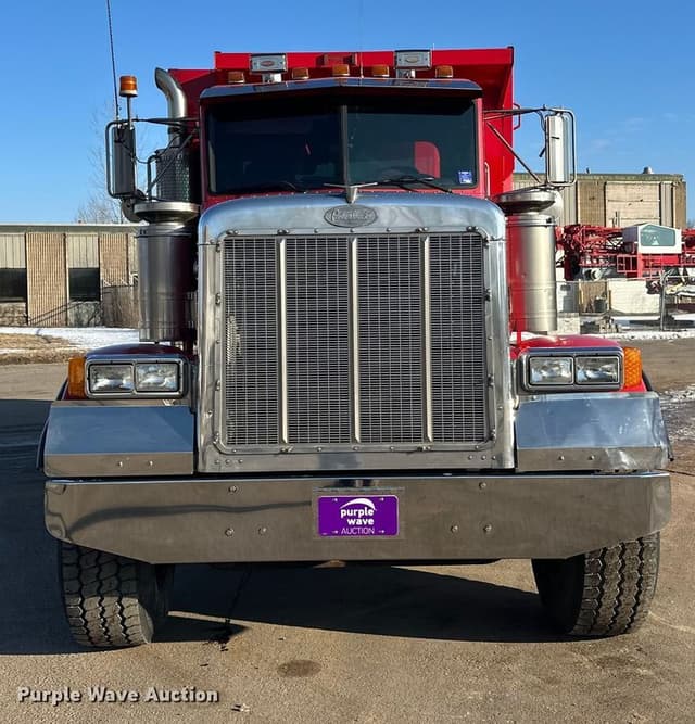 Image of Peterbilt 357 equipment image 1