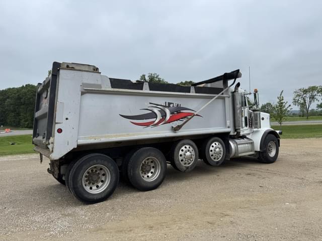 Image of Peterbilt 359 equipment image 4