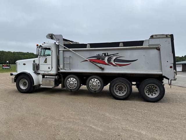 Image of Peterbilt 359 equipment image 1