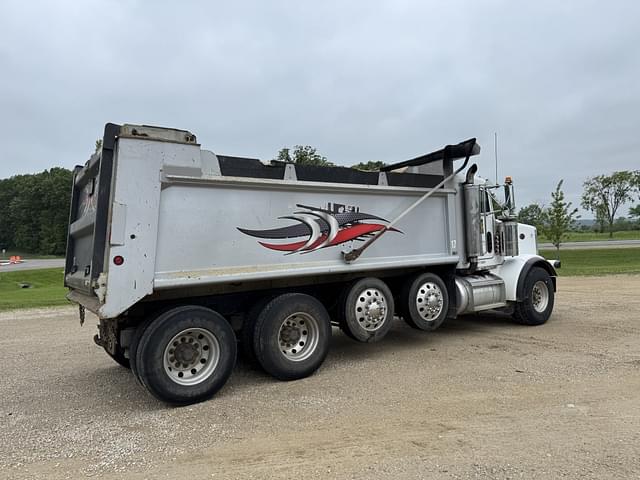 Image of Peterbilt 359 equipment image 4