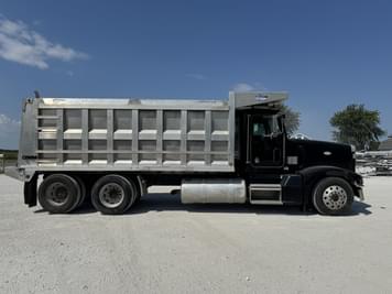 Main image Peterbilt 377