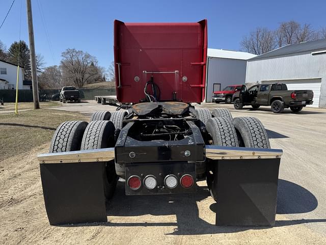 Image of Peterbilt 377 equipment image 3