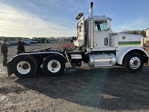 Image of Peterbilt 378 equipment image 3