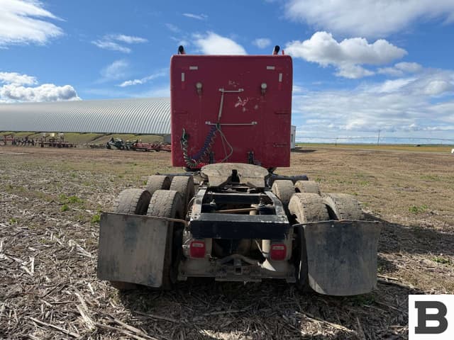 Image of Peterbilt 378 equipment image 4