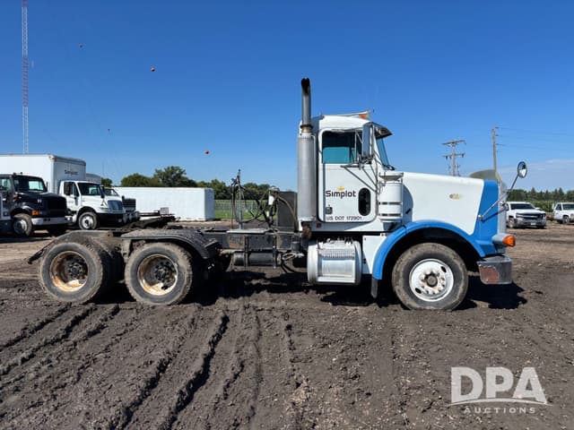 Image of Peterbilt 378 equipment image 3