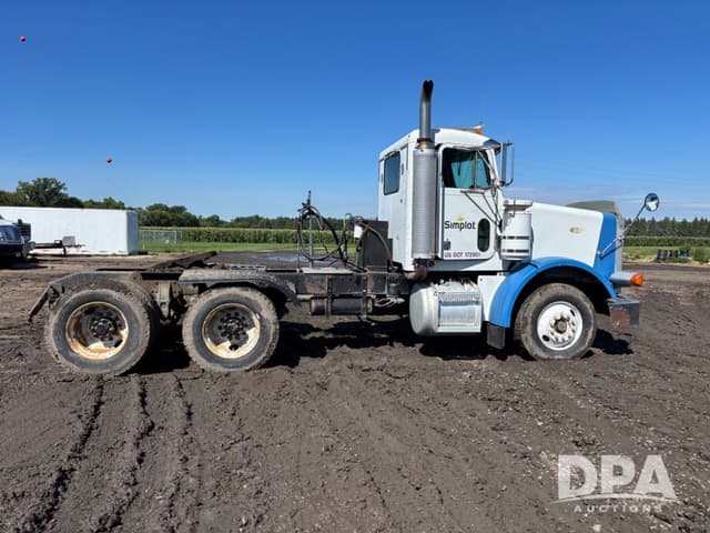 Image of Peterbilt 378 equipment image 4