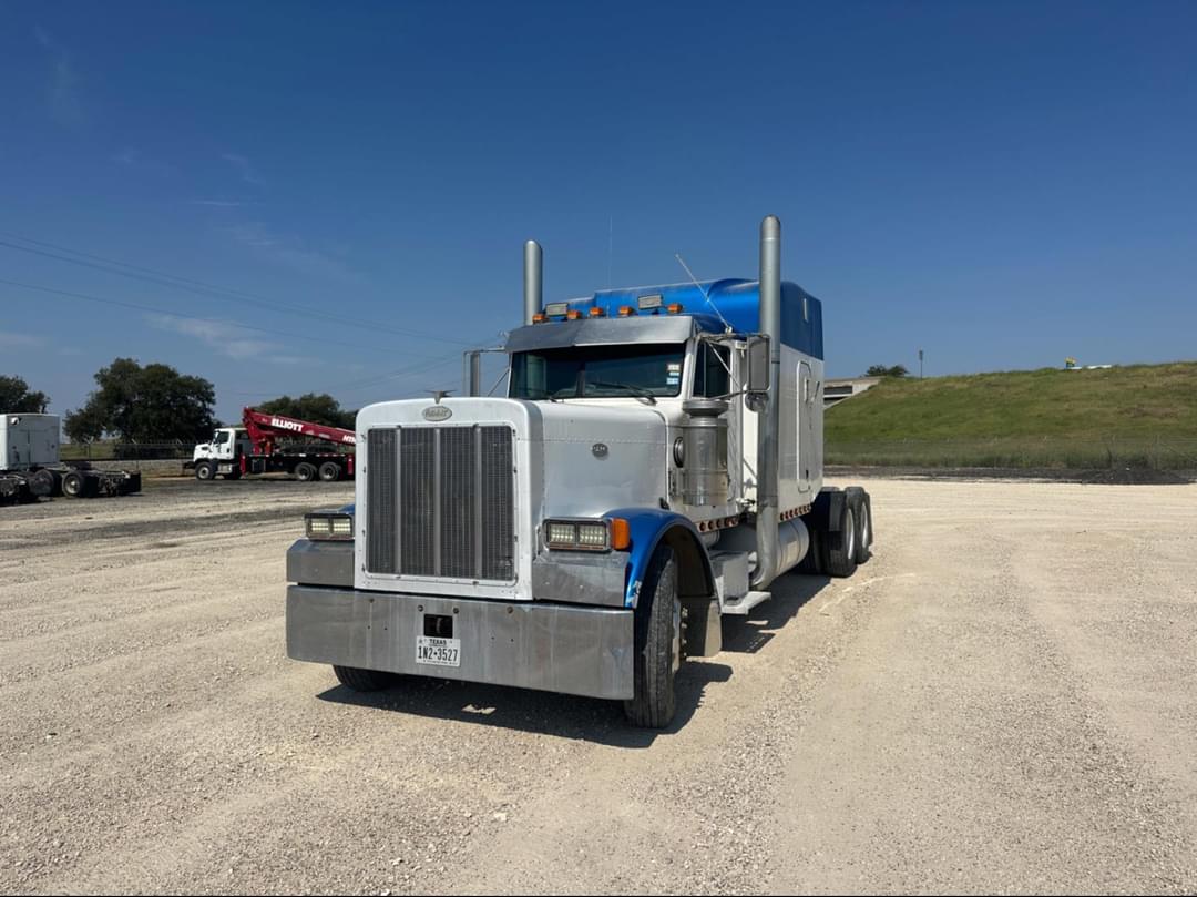 Image of Peterbilt 379 Primary image