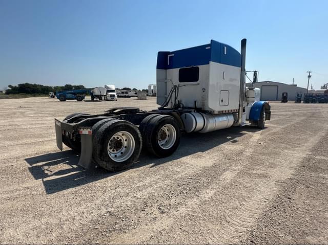 Image of Peterbilt 379 equipment image 4