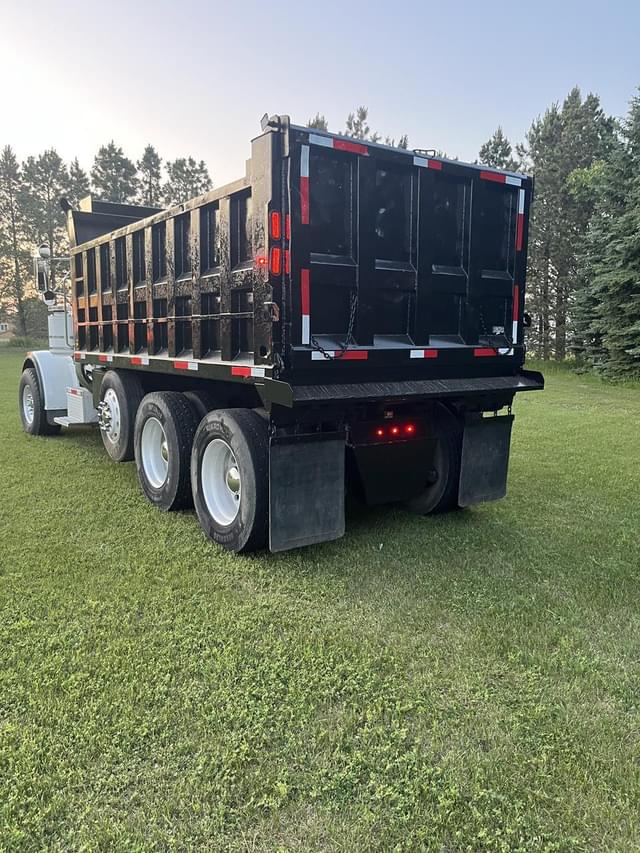 Image of Peterbilt 379 equipment image 3