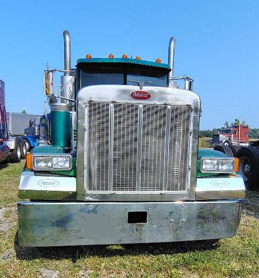 Image of Peterbilt 379 equipment image 2