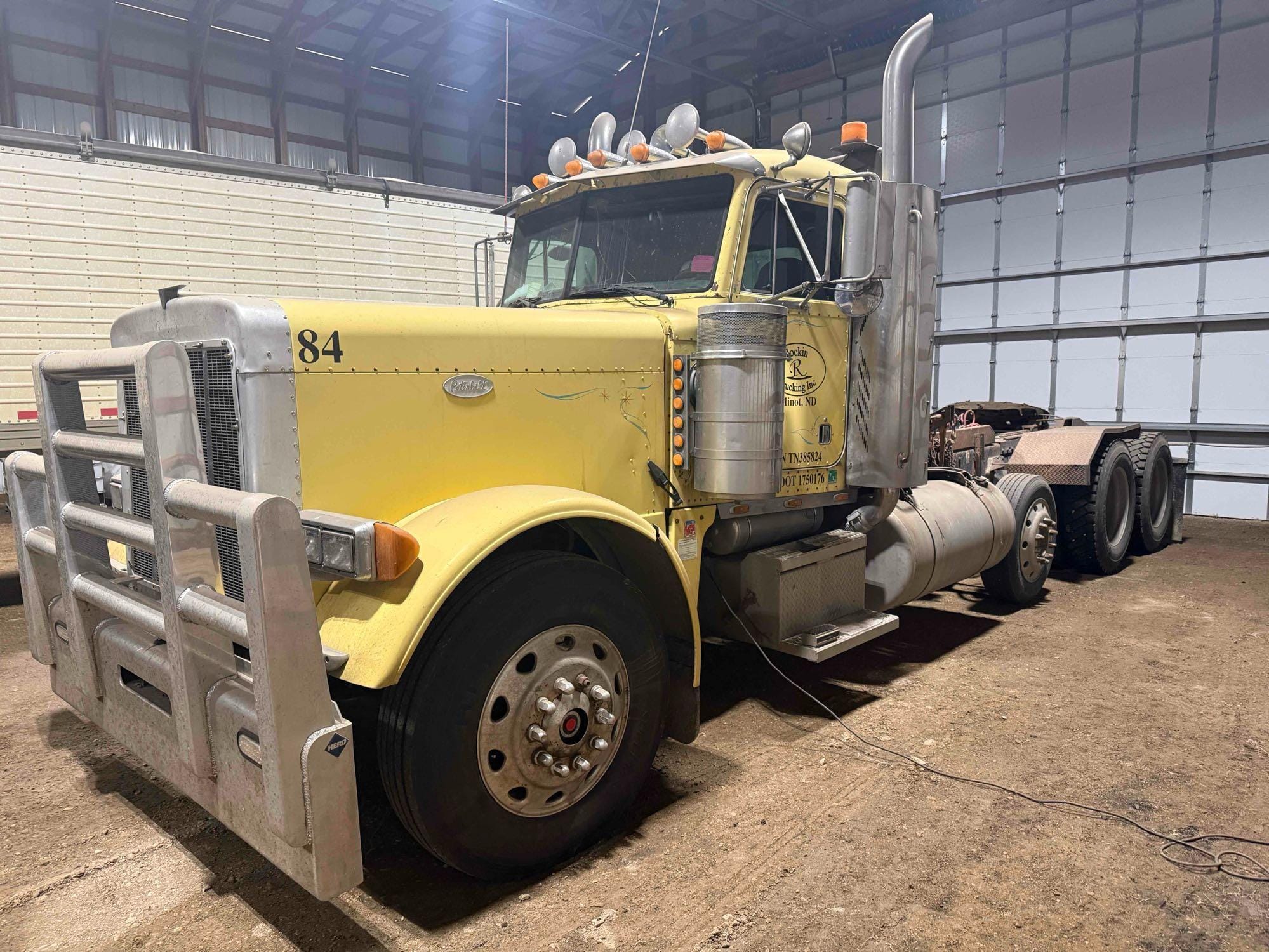 1995 Peterbilt 379 Equipment Image0