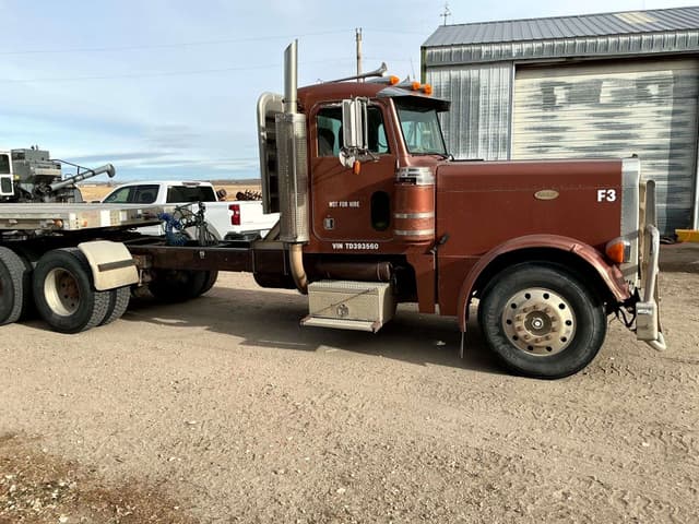 Image of Peterbilt 379 equipment image 4