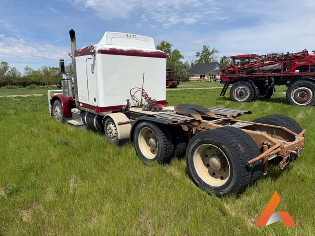 Image of Peterbilt 379 equipment image 2