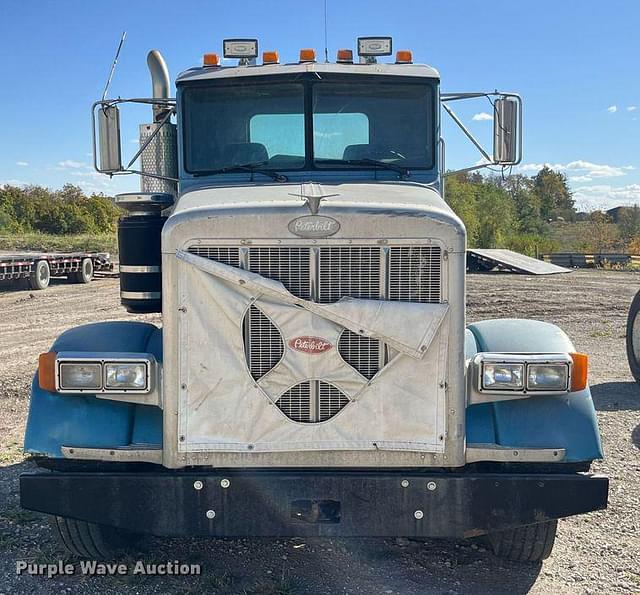 Image of Peterbilt 379 equipment image 1