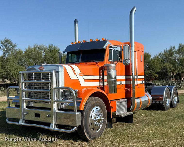 Image of Peterbilt 379 Primary image